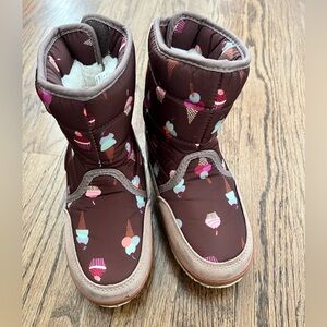 Toddler Girl Brown Winter Boots with Ice Cream Print
Size US 12